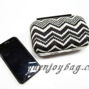 Fashion women black and white knitted pattern evening bag