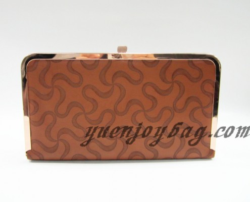 Brown pattern PU leather gold metal frame designed evening clutch shoulder Messenger bag from China direct manufacturer